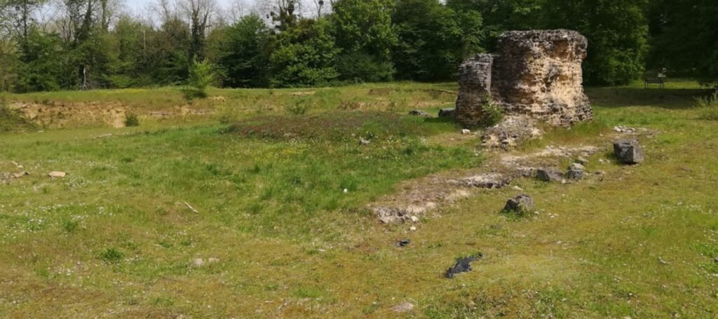 Where to Find the Best Preserved Ancient Roman Sites? 1 Sanctuaire de Mars Mullo