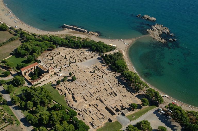 Empúries: A Greek Trading Port and Roman Municipium in Spain