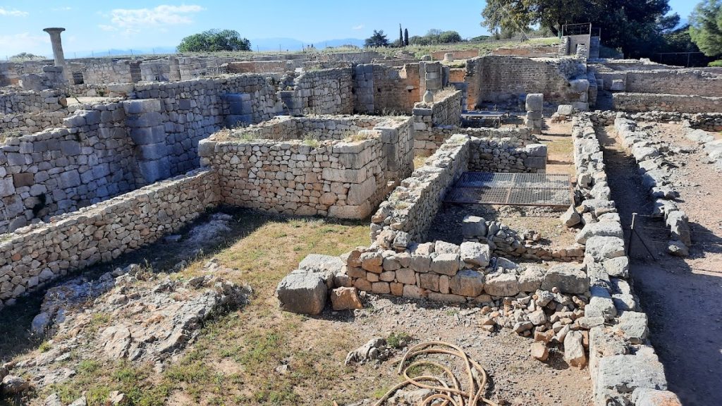 Empúries: A Greek Trading Port and Roman Municipium in Spain 2 Empúries