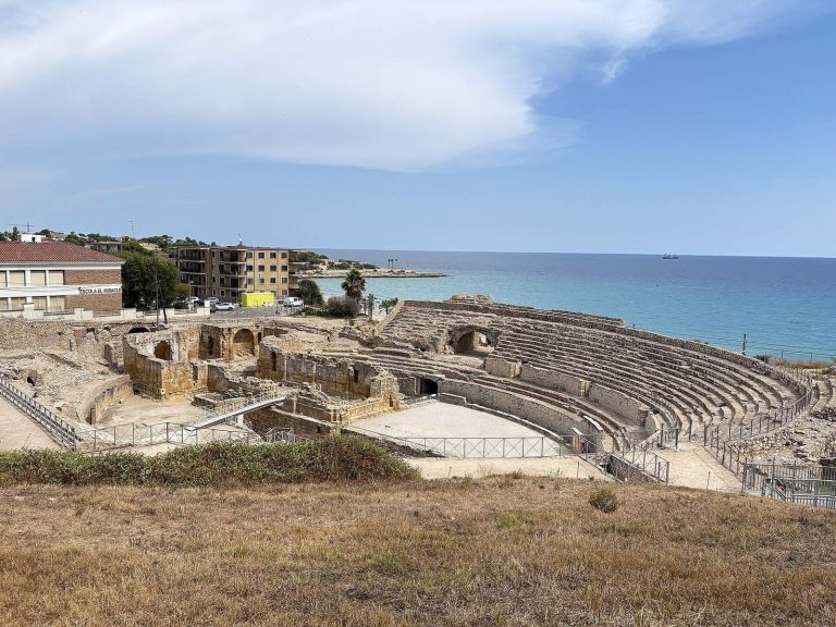 Tarragona Amphitheatre: Roman Arena and Christian Memorial Complex