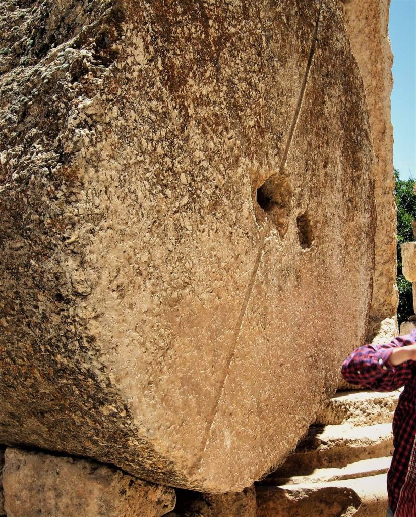 Baalbek Roman Ruins: A Monumental Roman Sanctuary in Lebanon 3 Baalbek Roman Ruins