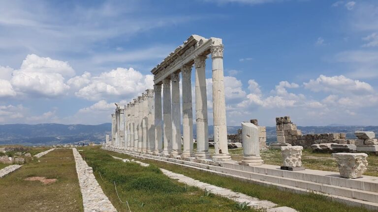 Laodicea Ancient City: A Historical Urban Center in Western Türkiye