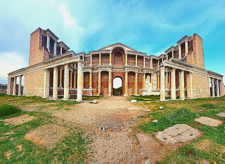 Sardis Ancient City: Capital of the Lydian Kingdom and Key Anatolian Center