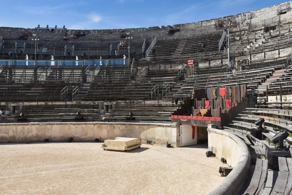 Amphitheatre of Nîmes: A Roman Arena and Medieval Fortress in France 4 Amphitheatre of Nîmes
