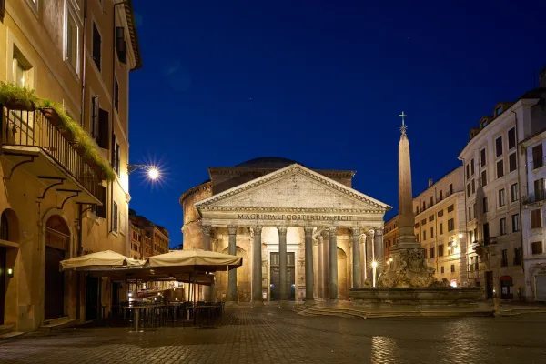 Pantheon: Ancient Roman Temple and Catholic Basilica in Rome