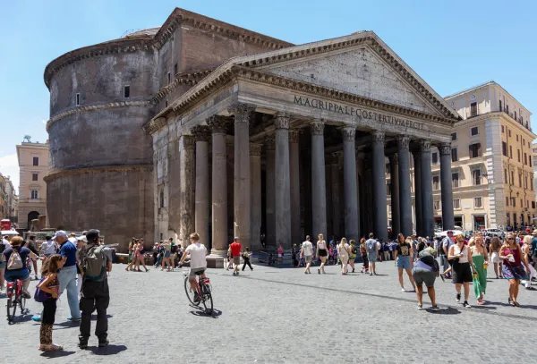 Pantheon: Ancient Roman Temple and Catholic Basilica in Rome 3 Pantheon