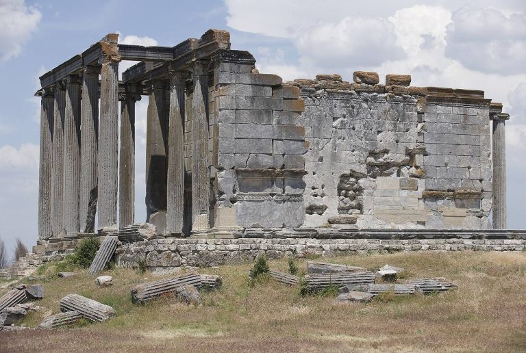 Aizanoi: An Ancient Greek and Roman City in Türkiye