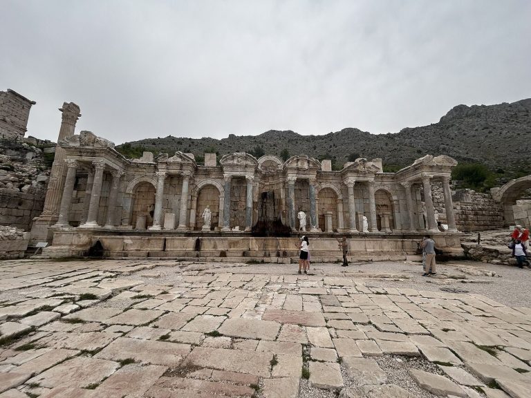 The Ancient World: Explore Cities, Temples, Tombs and Fortifications