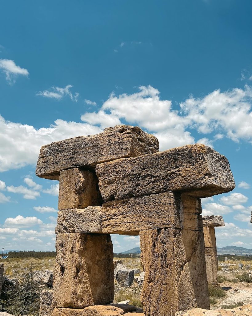 Blaundus Ancient City: A Hellenistic Macedonian and Roman Frontier Settlement in Türkiye 1 Blaundus Ancient City