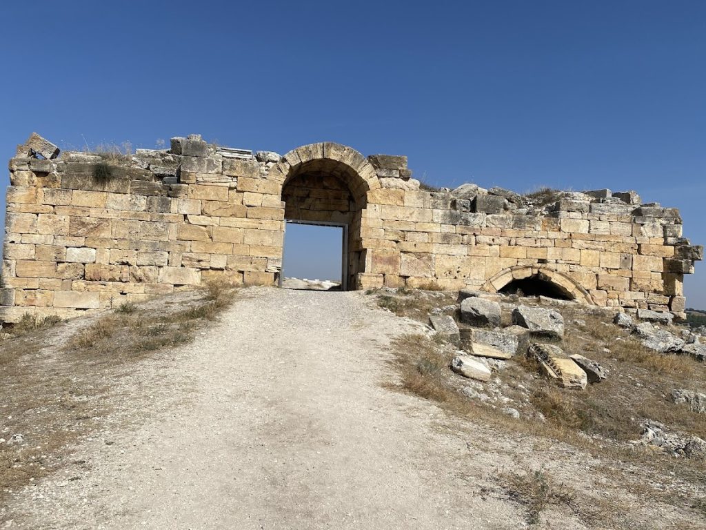 Blaundus Ancient City: A Hellenistic Macedonian and Roman Frontier Settlement in Türkiye 4 Blaundus Ancient City