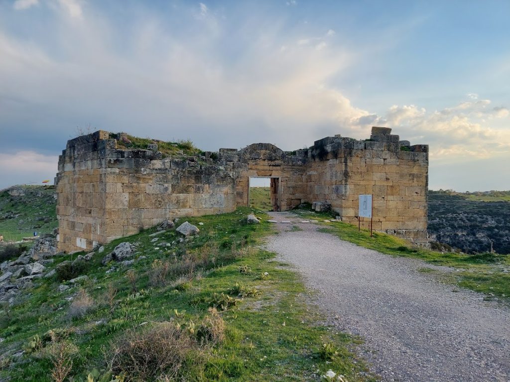 Blaundus Ancient City: A Hellenistic Macedonian and Roman Frontier Settlement in Türkiye 5 Blaundus Ancient City