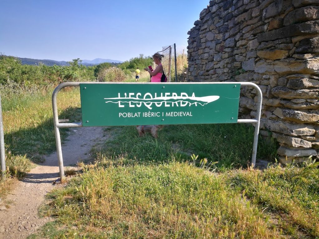 L’Esquerda: An Archaeological Settlement in Catalonia, Spain 3 L’Esquerda