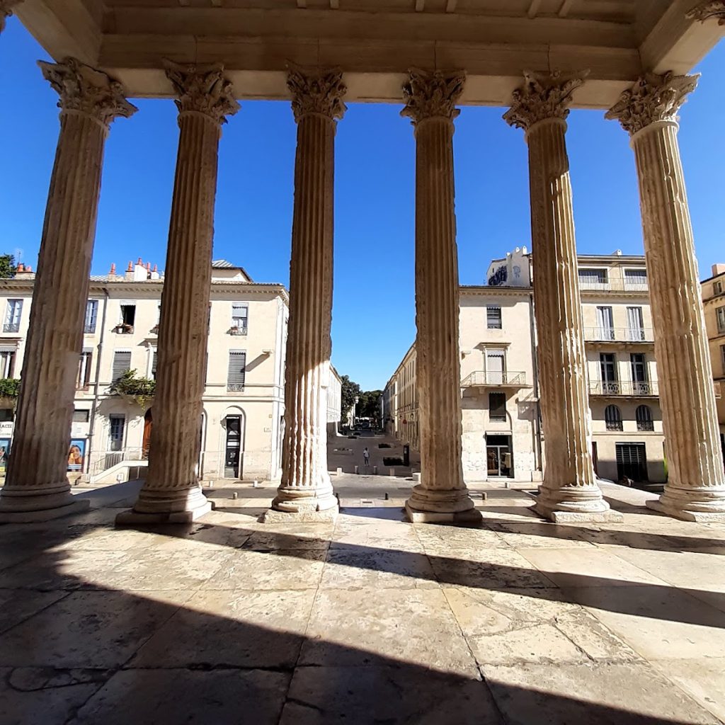 Maison Carrée: An Augustan Roman Temple in Nîmes 2 Maison Carrée