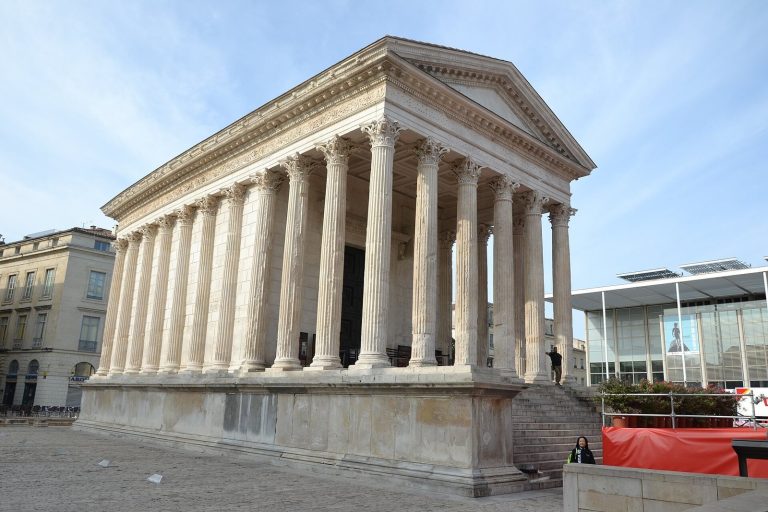 Maison Carrée: An Augustan Roman Temple in Nîmes