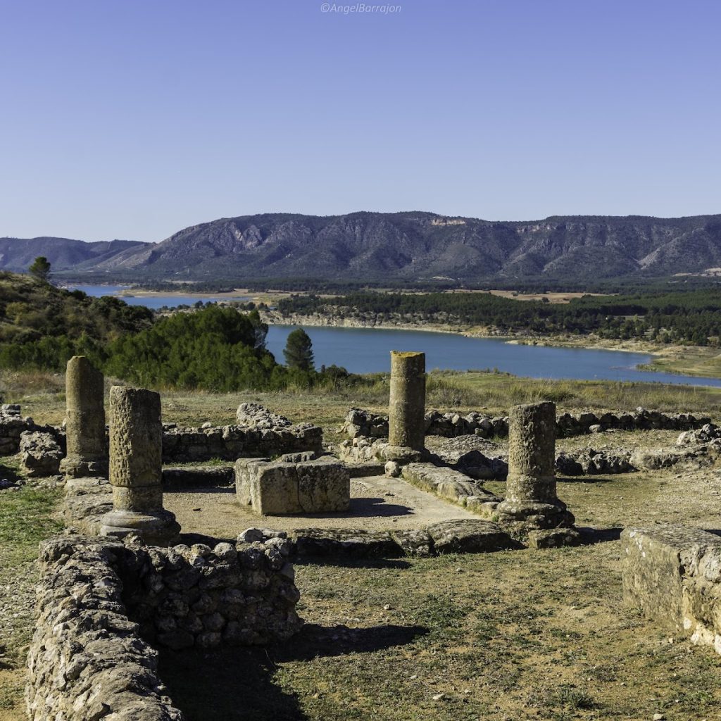 Ercavica: An Ancient Roman Municipium in Spain 1 Ercavica