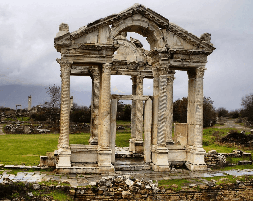 Hierapolis: A Hellenistic and Roman City in Türkiye 2 Hierapolis