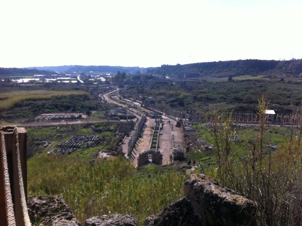 Perge Ancient City: A Pamphylian Urban Center in Türkiye 1 Perge Ancient City