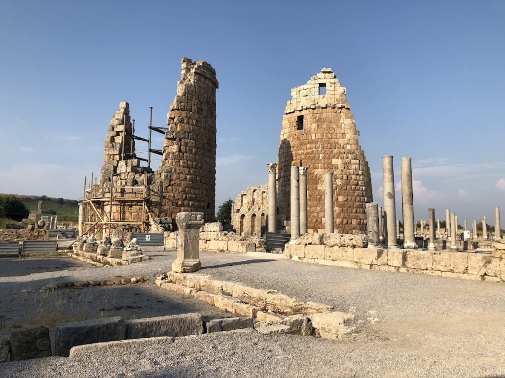 Perge Ancient City: A Pamphylian Urban Center in Türkiye 3 Perge Ancient City