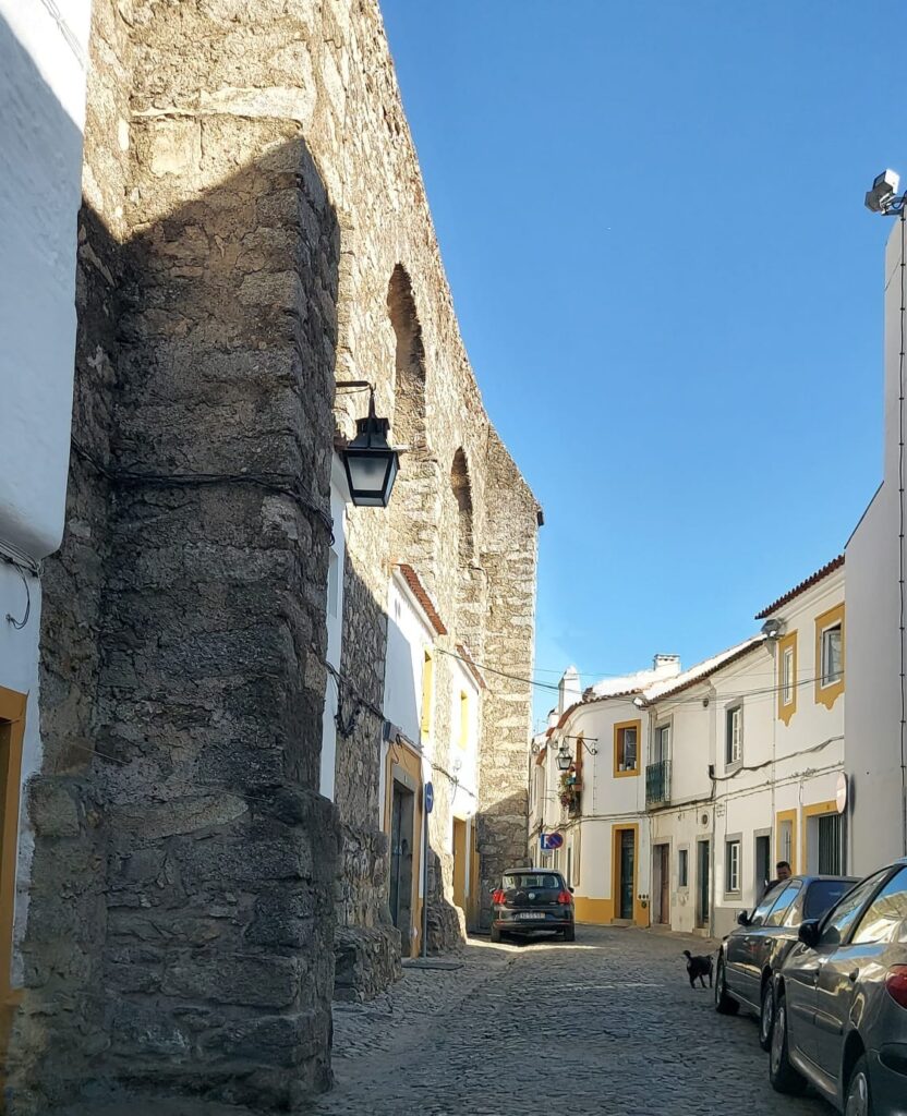Évora Aqueduct: Água de Prata 9 Aqueduct of Évora