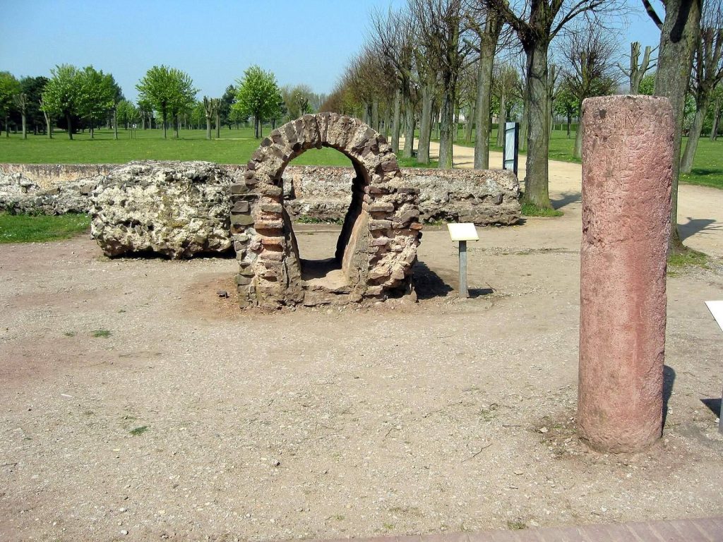 Archaeological Park Xanten: The Roman City of Colonia Ulpia Traiana 5 Archaeological Park Xanten