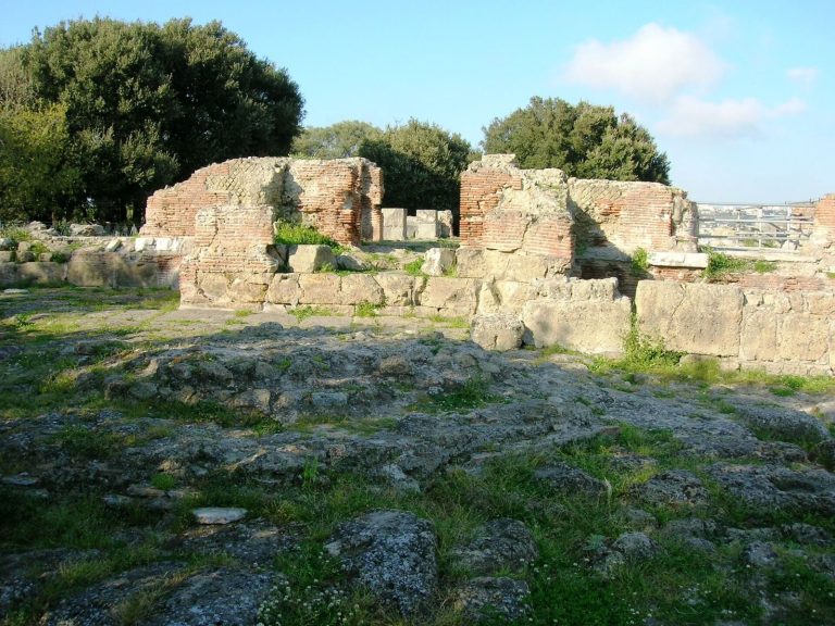 Cuma Archaeological Park: An Ancient Greek and Roman City in Italy