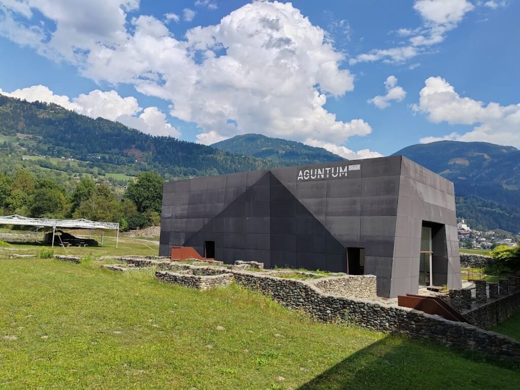 Aguntum: A Roman Municipium in the Eastern Alps of Austria 9 Aguntum