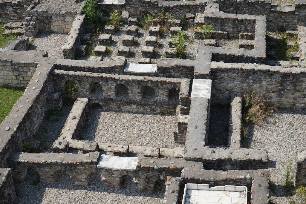 Aguntum: A Roman Municipal City in Austria 5 Aguntum