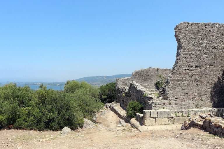 Roman Town of Cosa: A Roman Colony and Port in Italy