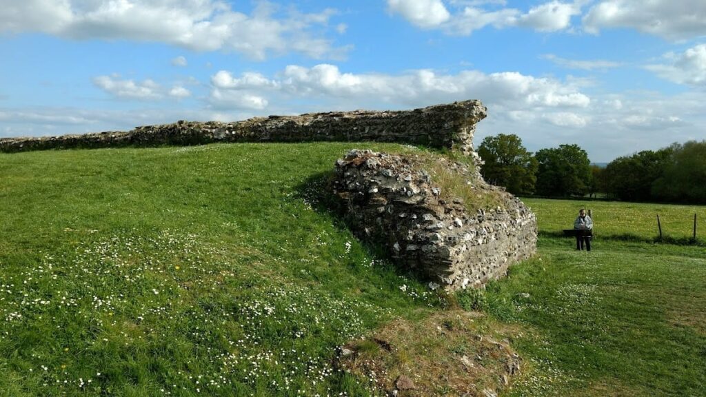 Silchester Roman Town Walls & Amphitheatre: A Roman Town and Entertainment Complex in the United Kingdom 2 Silchester Roman Town Walls & Amphitheatre
