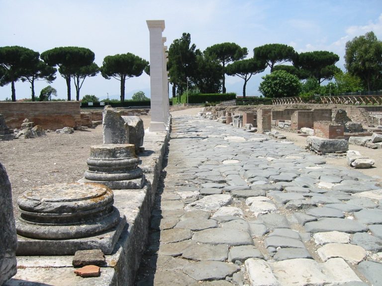 Minturnae Archaeological Park and Ponte Real Ferdinando: Roman City and Historic Bridge