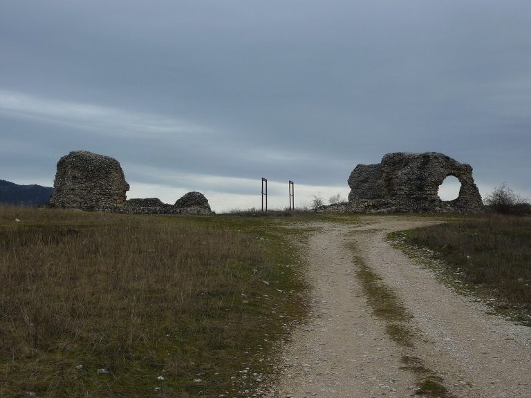 Peltuinum: An Ancient Vestinian and Roman City in Italy