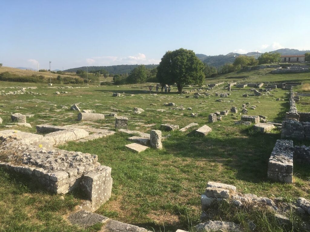 Iuvanum Archaeological Park and Museum: A Samnite and Roman Centre in Italy 2 Iuvanum Parco e Museo Archeologico