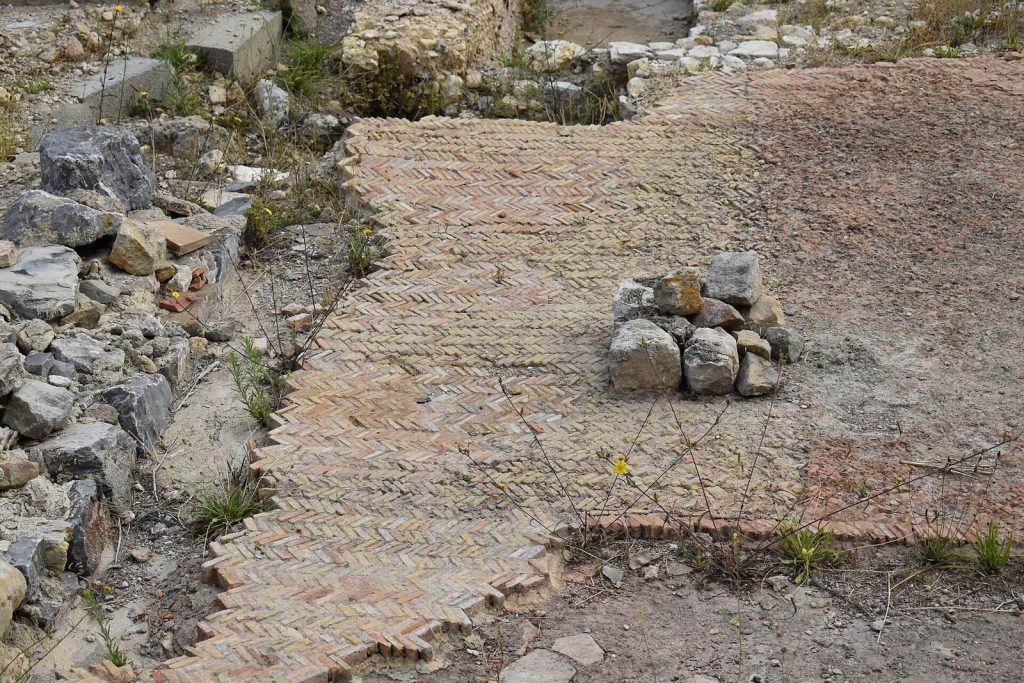 Archaeological Remains of the Clos de la Lombarde: A Roman Quarter in Narbonne 4 Archaeological Remains of the Clos de la Lombarde