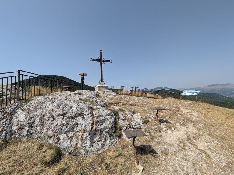 Pietrabbondante: A Samnite Sanctuary and Public Cult Center in Italy