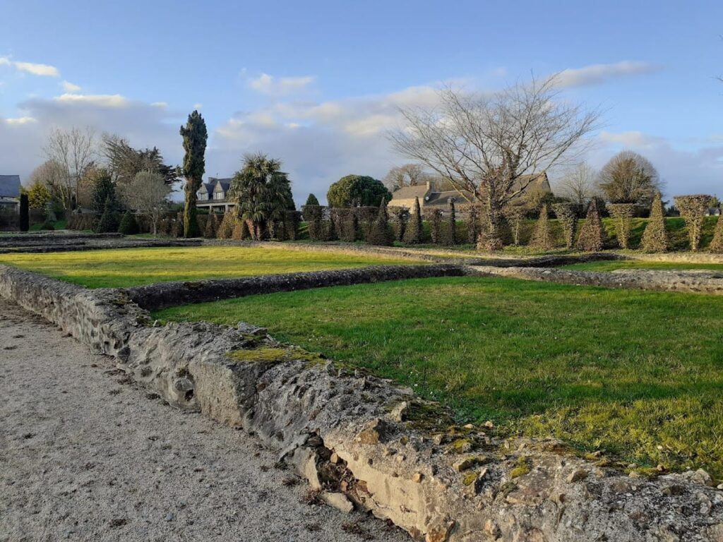 Corseul Roman City: Fanum Martis and the Capital of the Coriosolites in Armorica 7 Corseul Roman City (Fanum Martis)