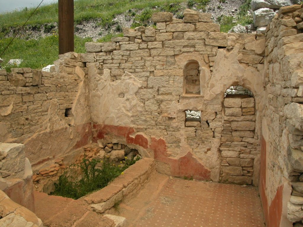 Monte Iato: An Ancient Sicilian Settlement and Archaeological Park 4 Monte Iato