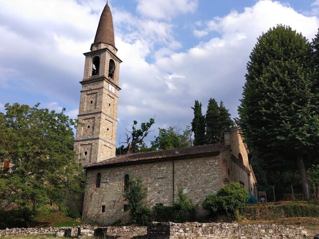 Veleia: A Roman Municipality and Archaeological Site in Italy 5 Veleia