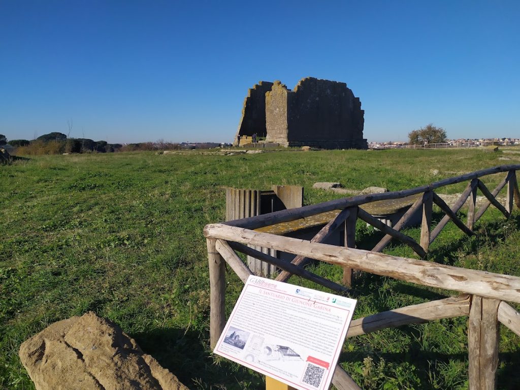 Gabii: An Ancient Latin City and Urban Centre in Italy 5 Gabii