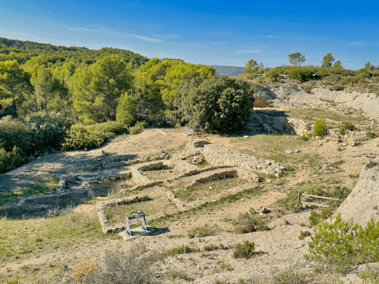Roquepertuse: An Iron Age Celto-Ligurian Sanctuary and Oppidum in Southern France