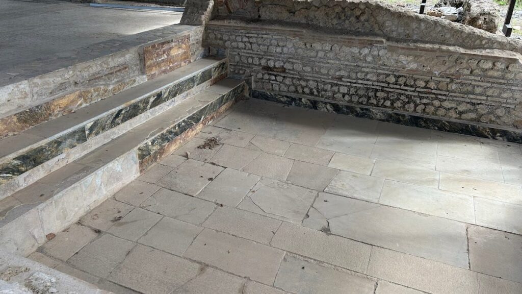 Aquinum: An Ancient Roman City in Italy 1 Aquinum