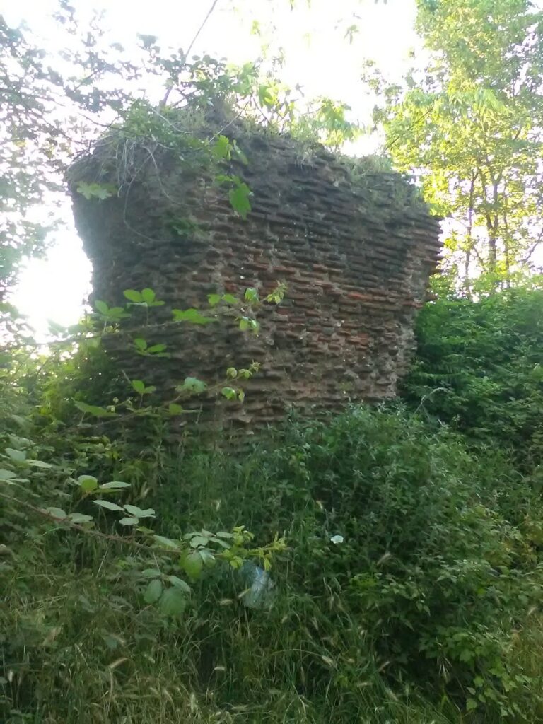 Cales: An Ancient Roman City in Italy 4 Cales