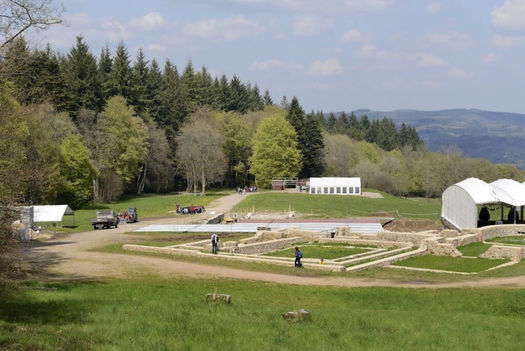 Bibracte: The Principal Oppidum of the Aedui in Central France 6 Bibracte