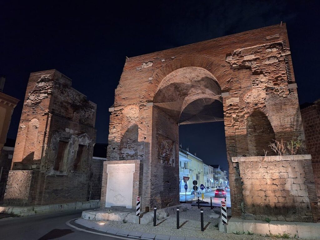 Arch of Hadrian in Santa Maria Capua Vetere: A Roman Monumental City Gate 4 Arch of Hadrian Capua