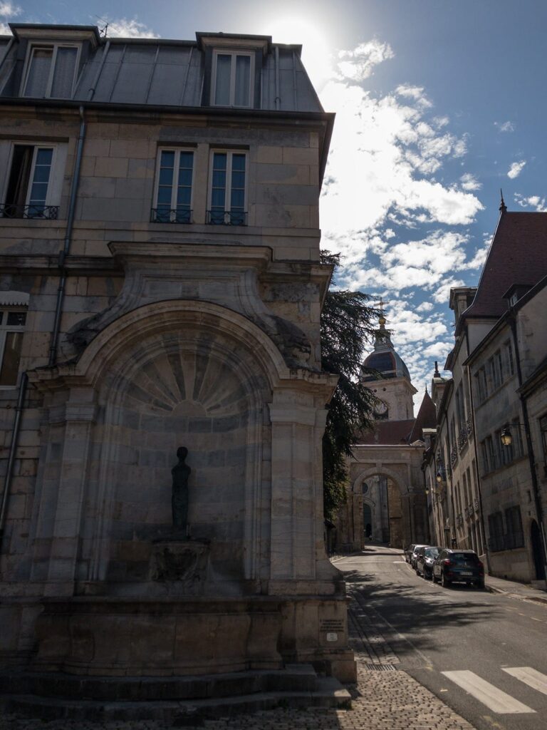 Porte Noire, Besançon: A Gallo-Roman Triumphal Arch 2 porte Noire Besançon