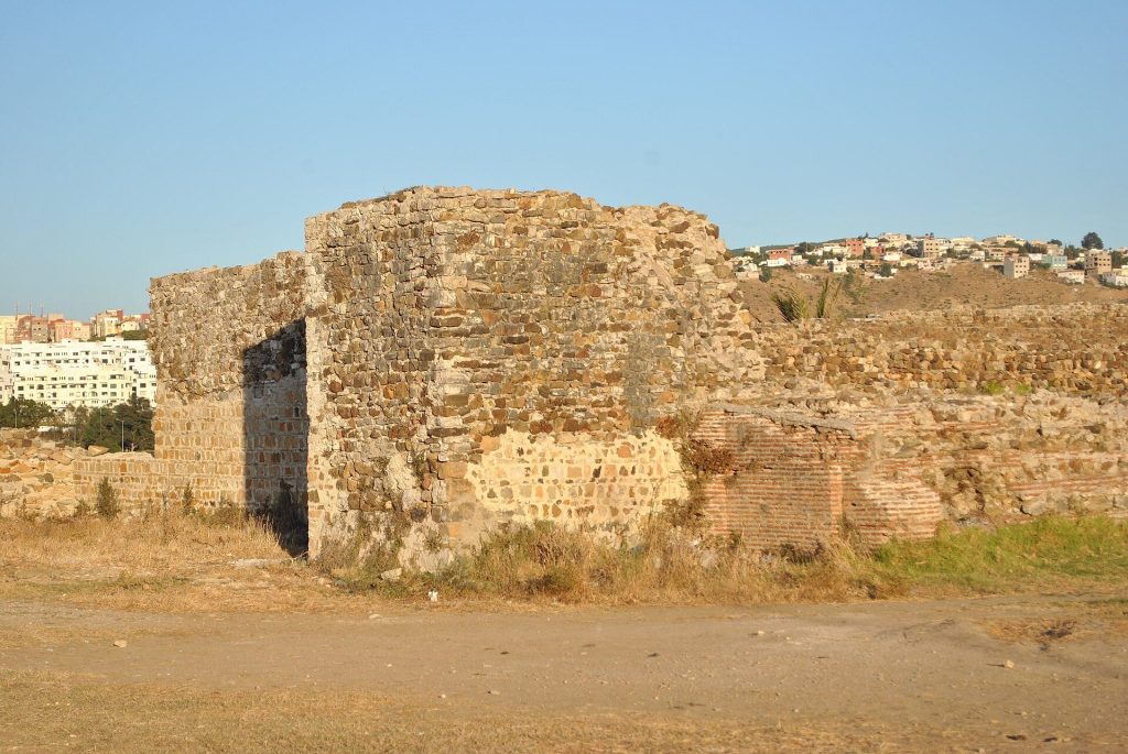 Roman Walls of Tangier: Fortified Remains at Kasbah Ghaïlan 1 Roman Walls of Tangier