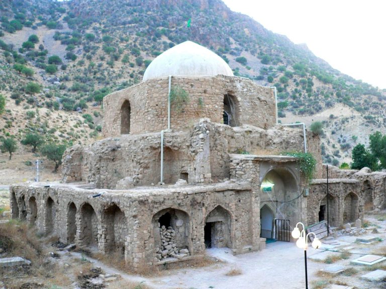 Firuzabad: Successor to the Sasanian City of Gor
