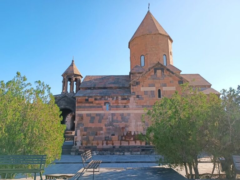 Artaxata: The Ancient Armenian Capital and Commercial Center