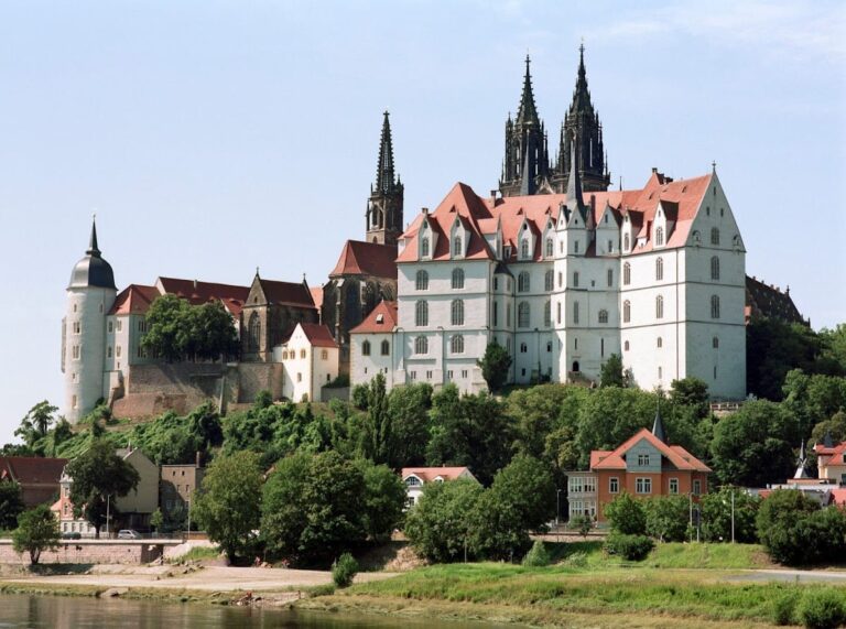 Albrechtsburg: A Late Gothic Palace in Meissen, Germany