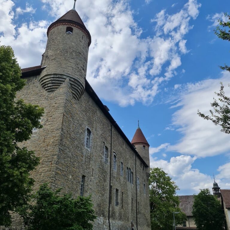 Baillival Castle in Bulle: Historical Seat of Regional Authority in Switzerland