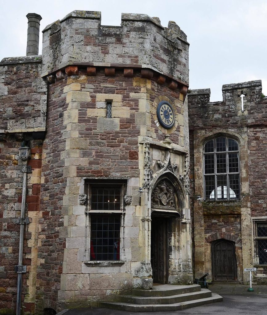Berkeley Castle: A Norman Fortress and Berkeley Family Seat 4 Berkeley Castle